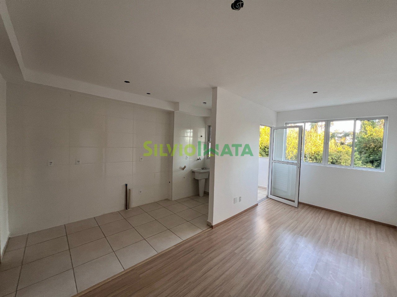 Apartamento para Aluguel em Jd Rebouças, Maringá - PR | Ref: 3620007884