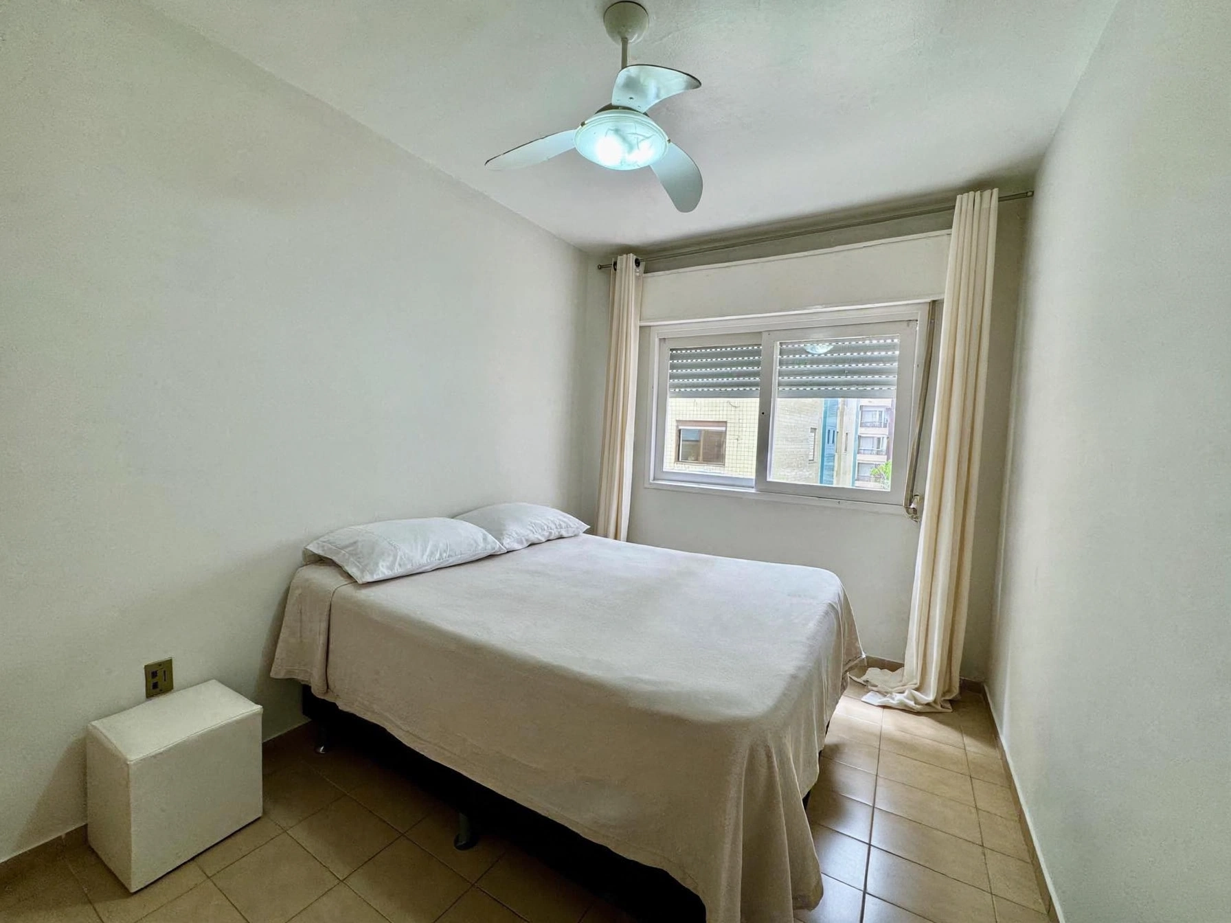 Apartamento para Venda em Capão da Canoa, Capão da Canoa - RS | Ref: JE-04