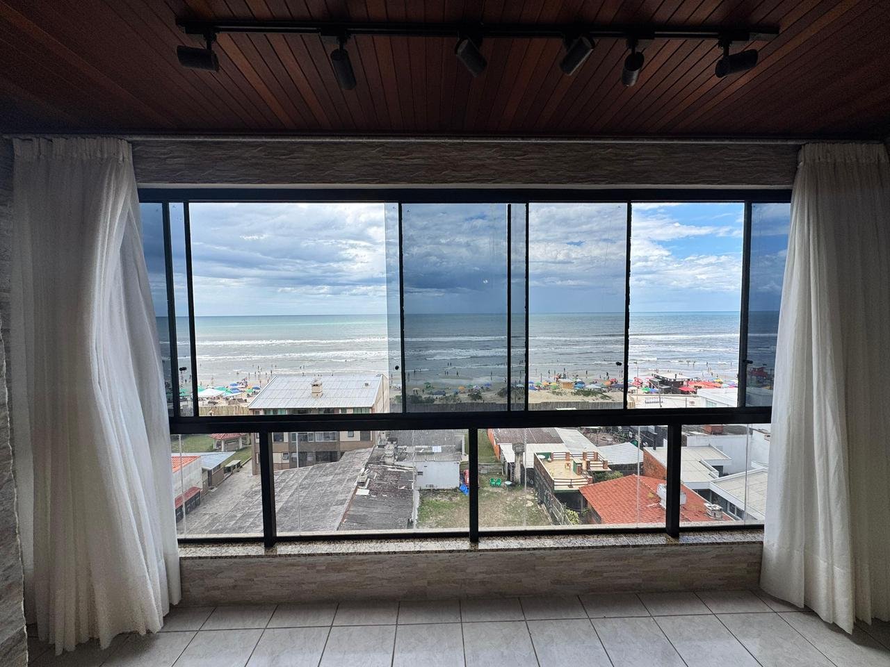 Apartamento para Venda em Capao da Canoa, Capão da Canoa - RS | Ref: JE-05